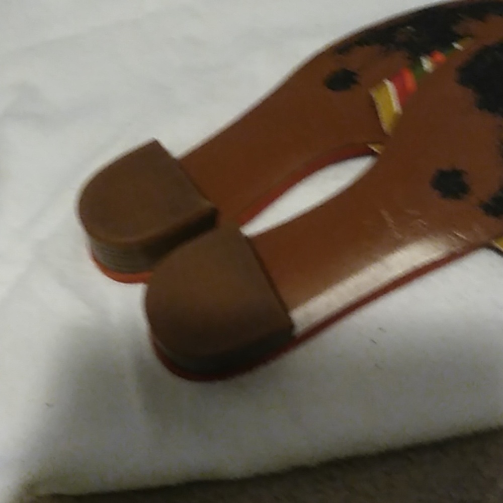 Shoes - Picture 4 of 4